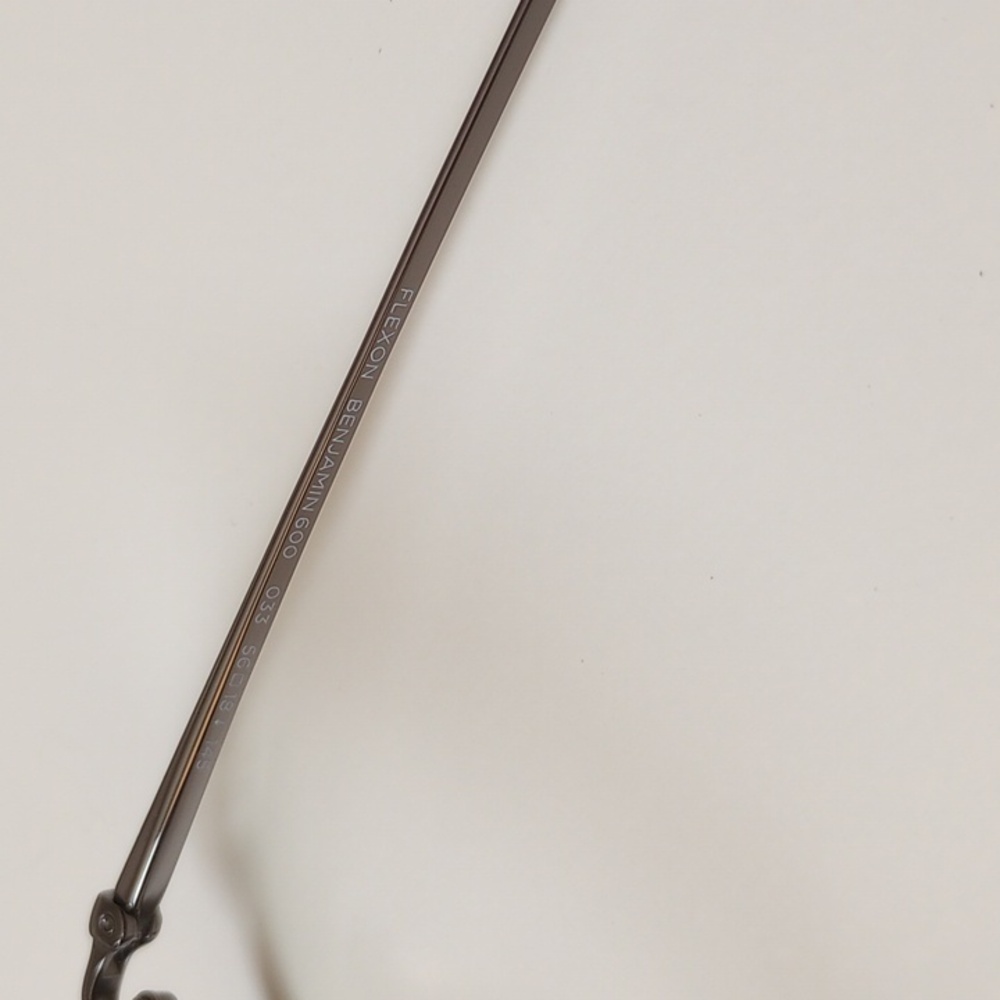 Flexon Glasses Frames. Silver. Benjamin 600. - image 3
